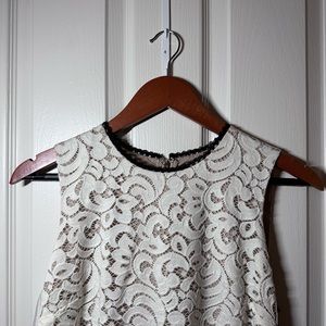 Tommy Hilfiger Women Size 4